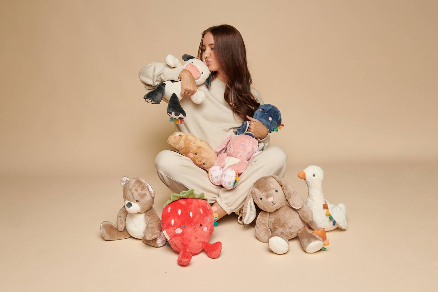 Sweetie Snuggles™ Plush: Bear