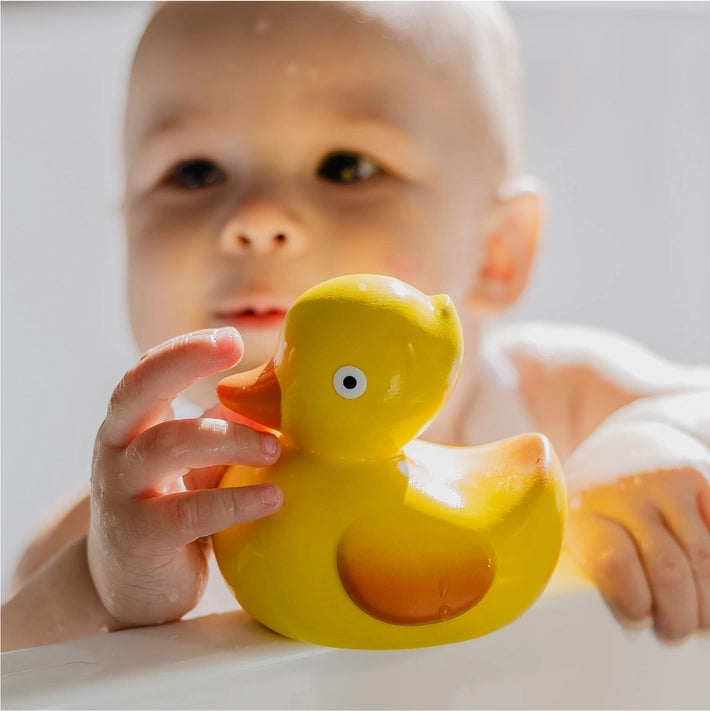 Lily the Duck Bath Toy Hole Free