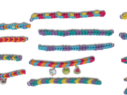 Auto Loom Fluff - 600 Fluff Bands, 16 charms,  and 25 beads
